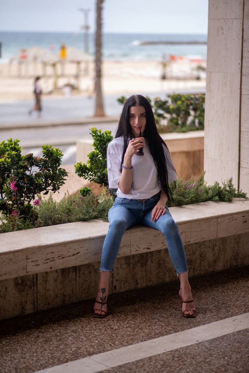 ליזה חדשה – בתל אביב אישה פרטית בת 25