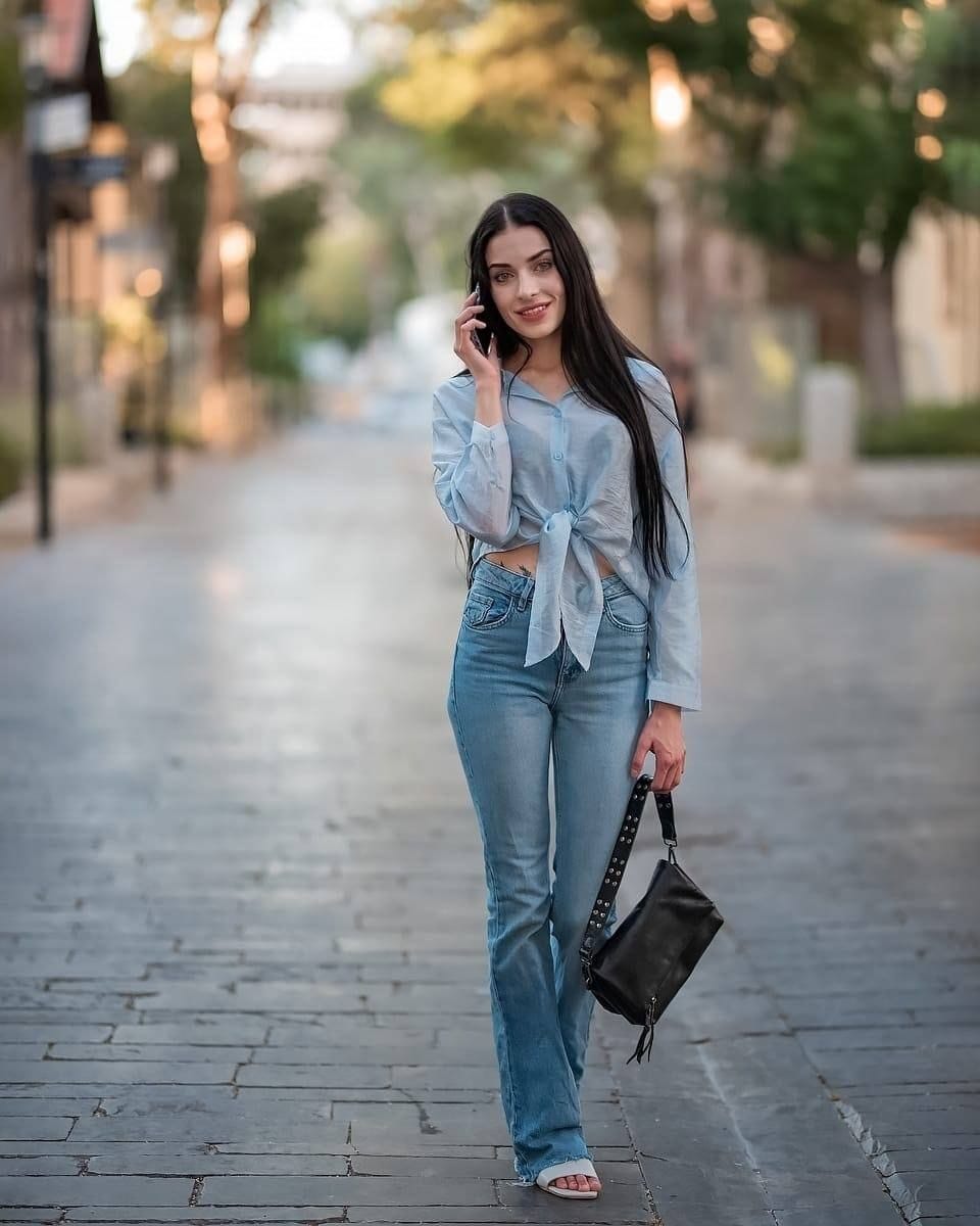 ליזה- תל אביב חטובה בת 25 בחורה מהממת