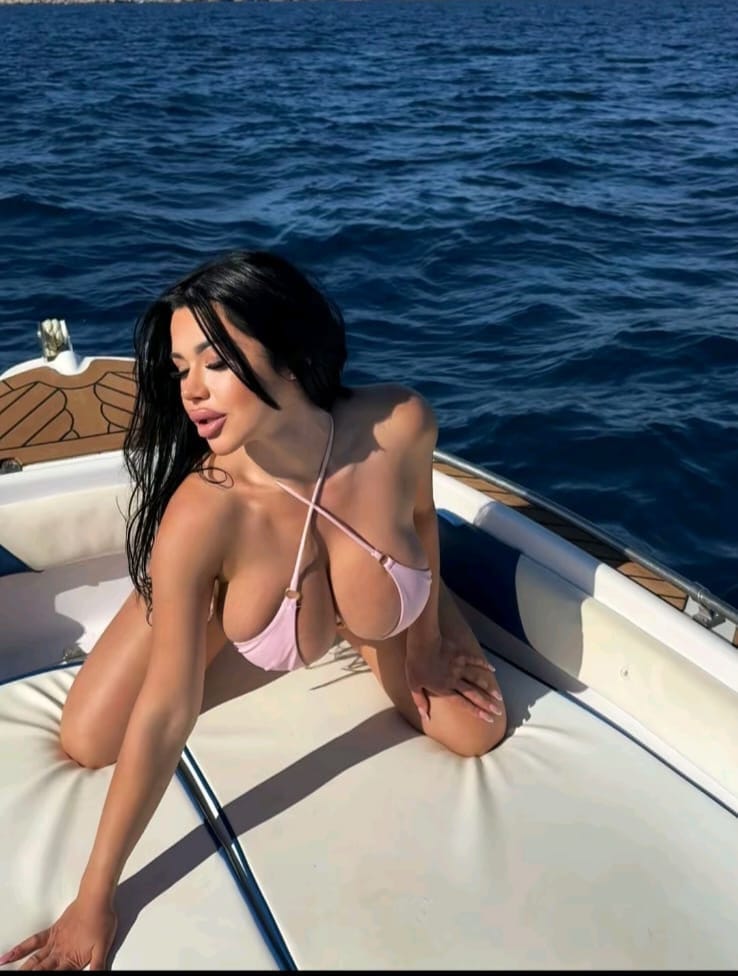 מרוקאית שזופה – קריות