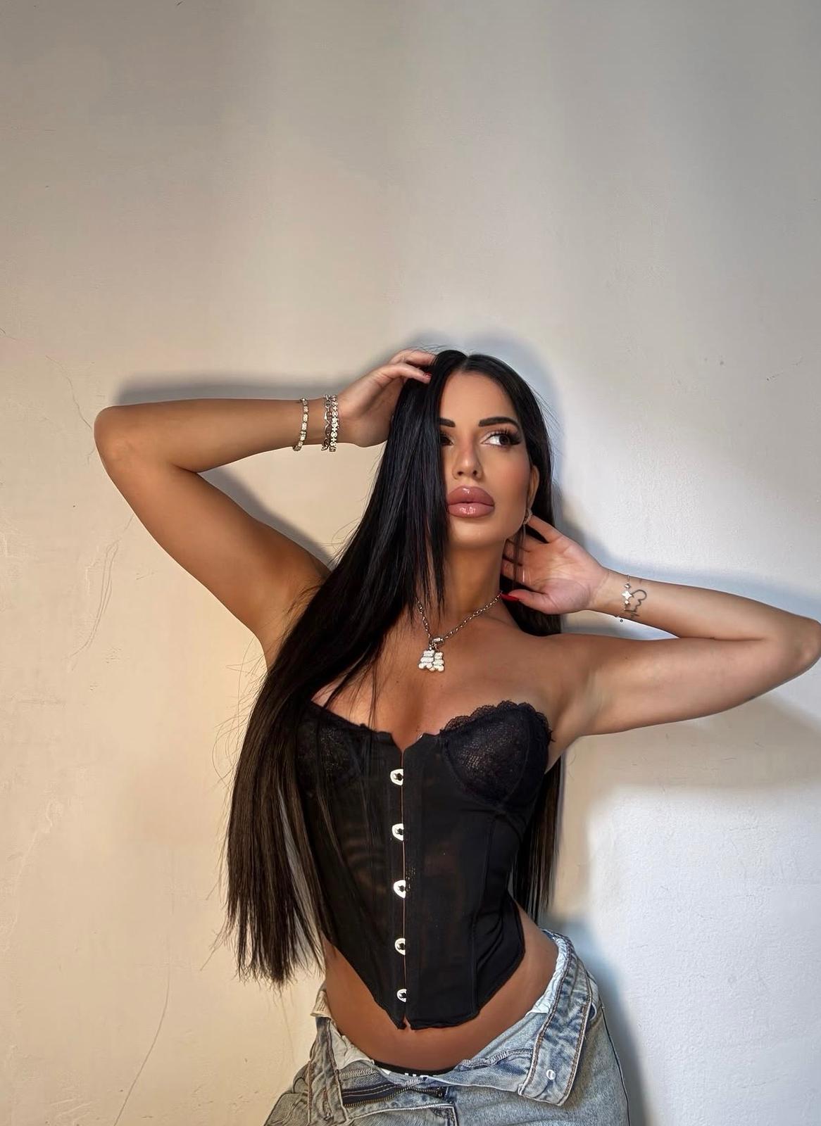 תיירת מספרד בת 27 -בחיפה